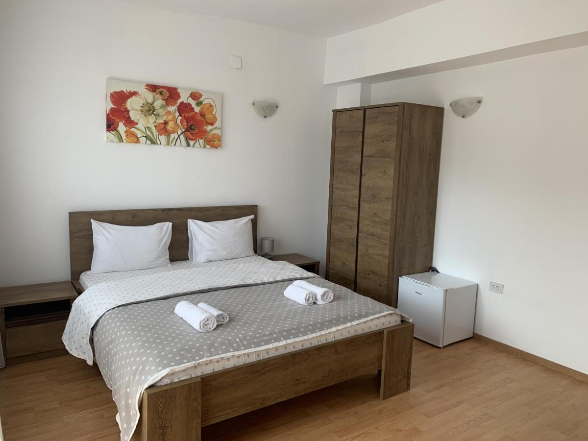 Ieşelniţa Casa Ana Serena מראה חיצוני תמונה