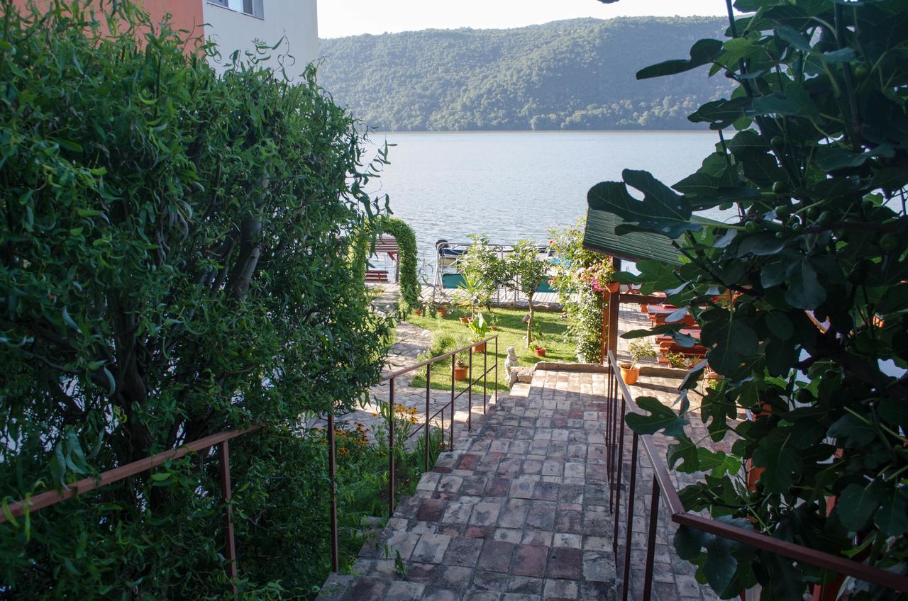 Ieşelniţa Casa Ana Serena מראה חיצוני תמונה